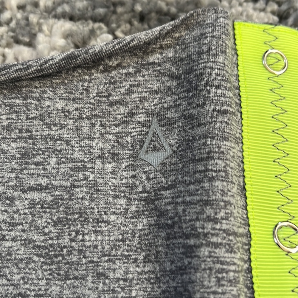 Ivivva scarf - Picture 3 of 5